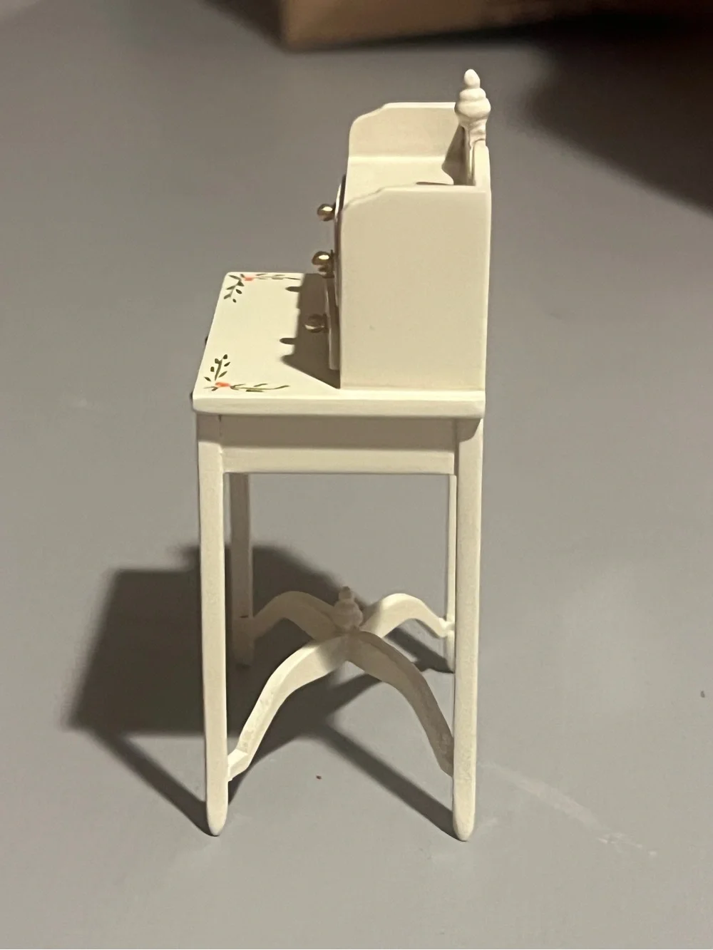 N/A vintage miniature